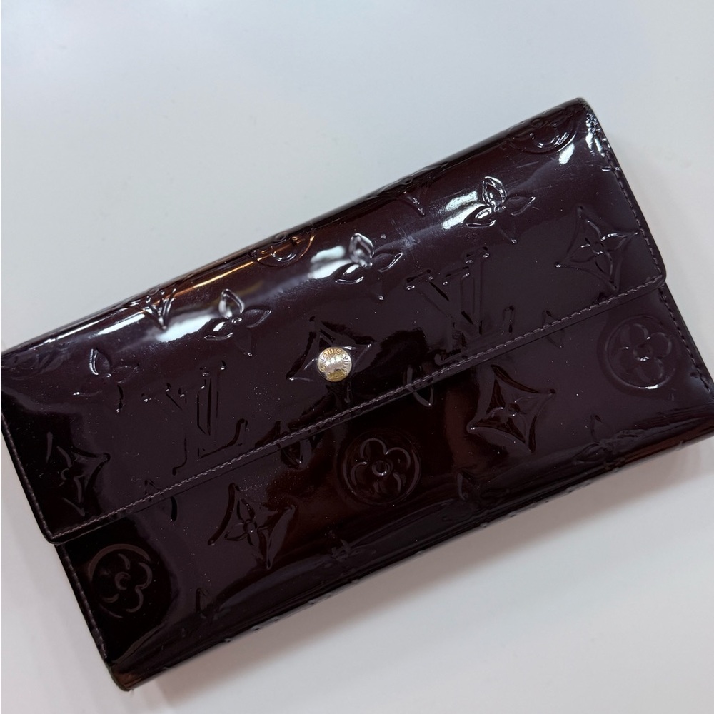 Vintage Louis Vuitton brown vernis sara wallet